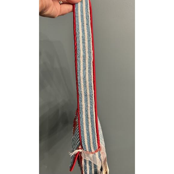 Brand NEW RELEASE LOBSTER BEADED BAG WITH LOBSTER CHARM MADE IN INDIA Viral - Picture 5 of 8